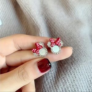❤️Minnie mouse, silver earrings❤️